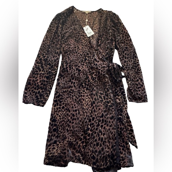 New C&V Chelsea and Violet Long sheer Sleeve Leopard Print Wrap Dress Size XXL - Picture 8 of 9